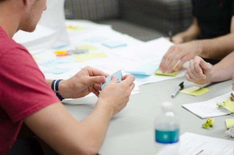 How to Successfully Nurture Leads Blog