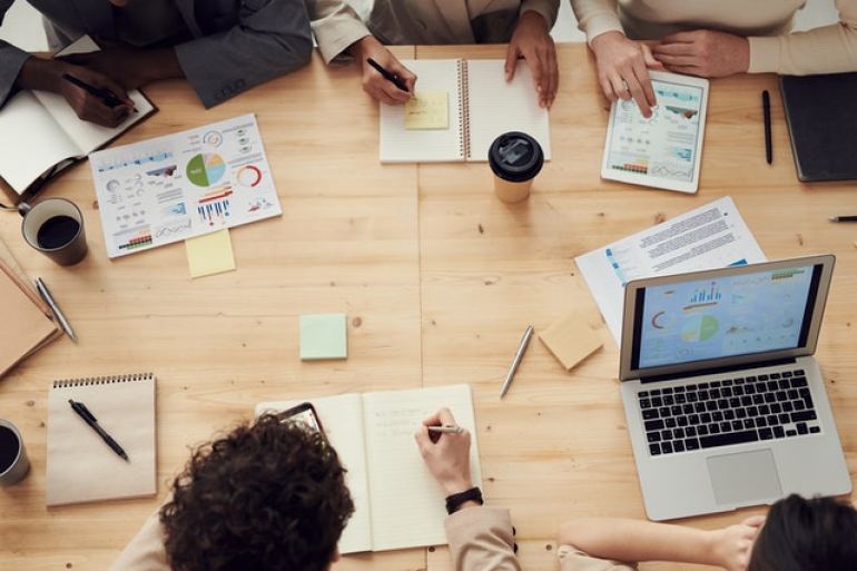How to Develop a Customer Referral Program Blog