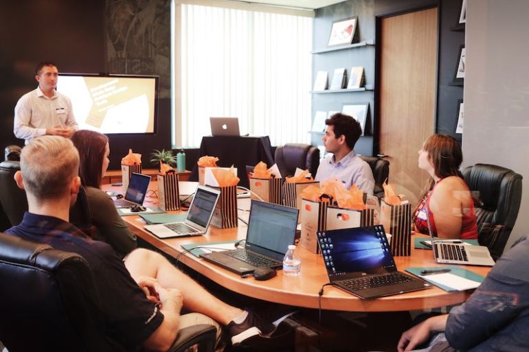 Digital Marketing vs Traditional Marketing, What Gives You the Best Outcome? Blog