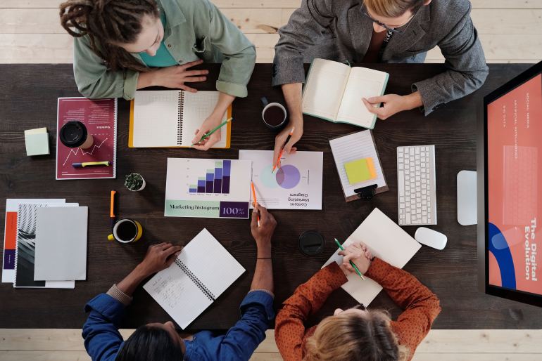 How to write a marketing report for our organization? Blog