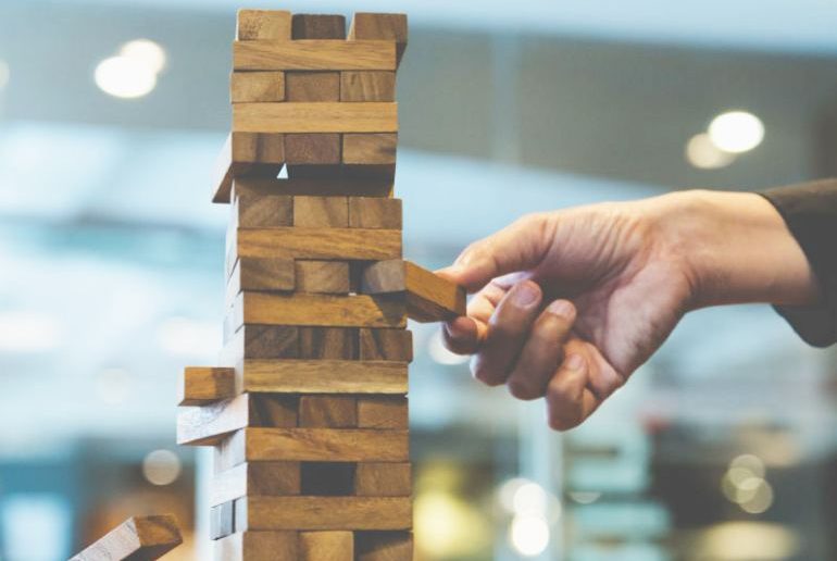 Calculated Risks: Navigating the Fine Line between Bold Marketing and Risk Aversion Blog