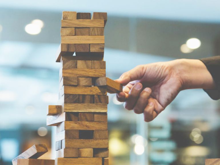 Calculated Risks: Navigating the Fine Line between Bold Marketing and Risk Aversion Blog
