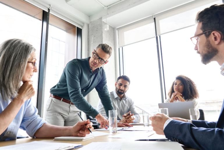 Nurturing Growth and Accountability: Conducting Effective Performance Reviews for Marketing Managers Blog